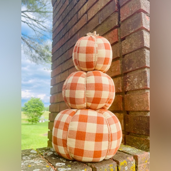 *Orange Buffalo Check Stuffed Pumpkin Stack - Picture 12 of 13